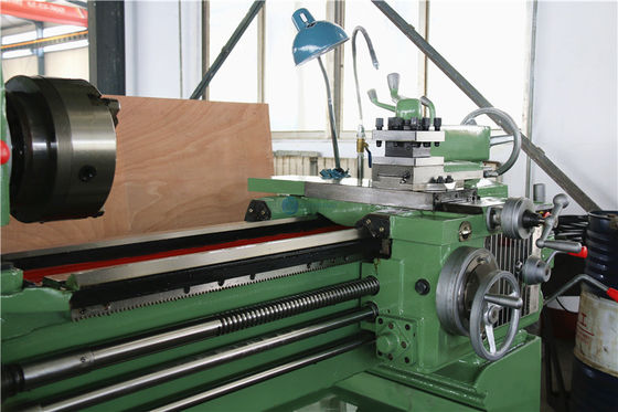 Μίνι CNC γυρίζοντας τόρνος τόρνου CA6140 μετάλλων