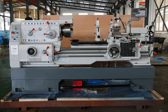 CA6240 CNC τόρνος μετάλλων για τη ρόδα αργιλίου που επεξεργάζεται στη μηχανή στις Φιλιππίνες